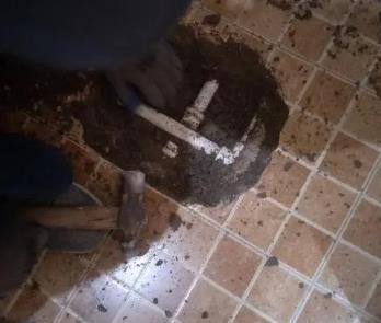 绥化卫生间漏水维修公司为您分享下卫生间渗水如何处理及注意事项